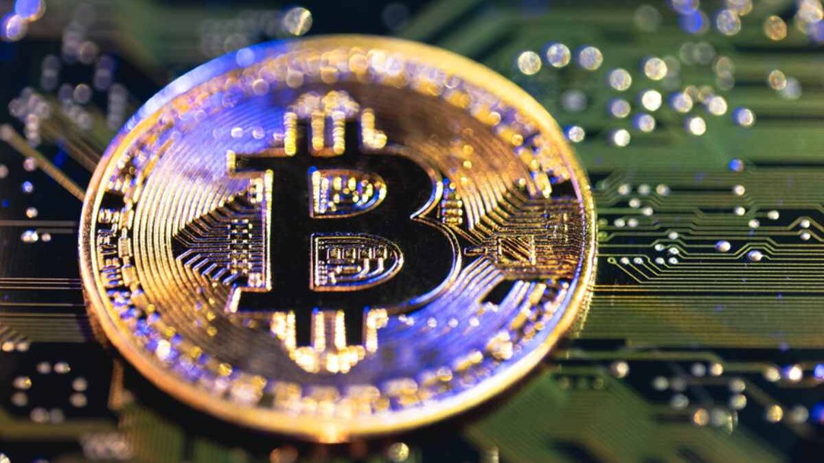 What Canadian Crypto Traders Need to Know About Foreign Reporting (T1135 and Beyond)